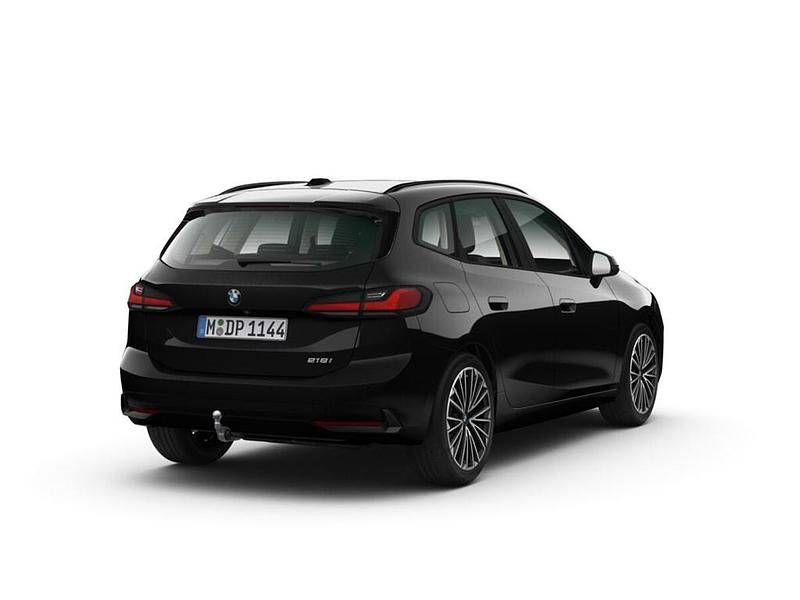 Neu BMW 218 136 PS (100 kW) 2026 Black sapphire metallic Van / Kleinbus