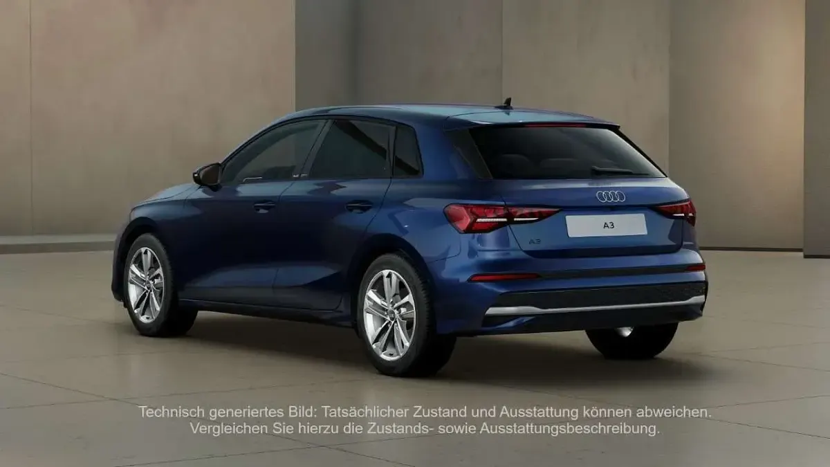 Gebraucht Audi A3 Ambiente 150 PS (110 kW) 2025 Navarrablau metallic Limousine
