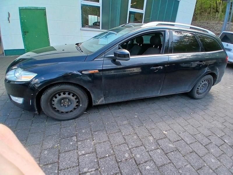 Gebraucht Ford Mondeo 140 PS (102 kW) 2009 Schwarz Kombi