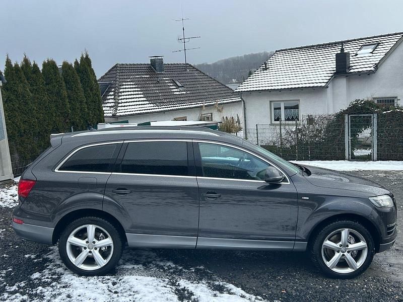 Gebraucht Audi Q7 S-Line 239 PS (175 kW) 2011 Grau SUV