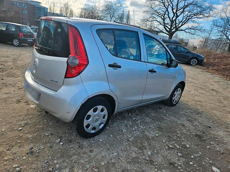 Gebraucht Opel Agila 65 PS (47 kW) 2009 Kleinwagen