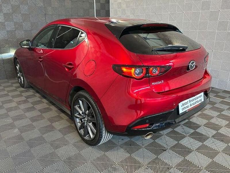 Gebraucht Mazda 3 Selection 180 PS (132 kW) 2021 Rot Limousine