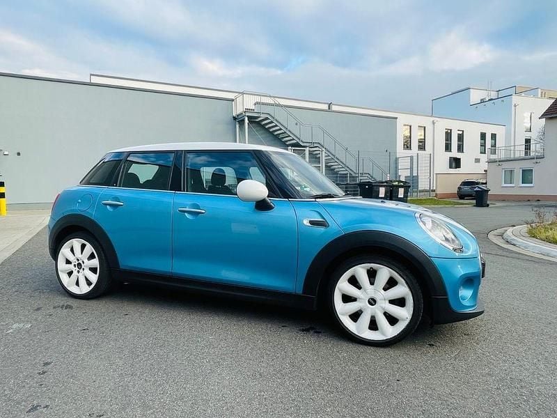 Gebraucht Mini Cooper 136 PS (100 kW) 2015 Blau Kleinwagen