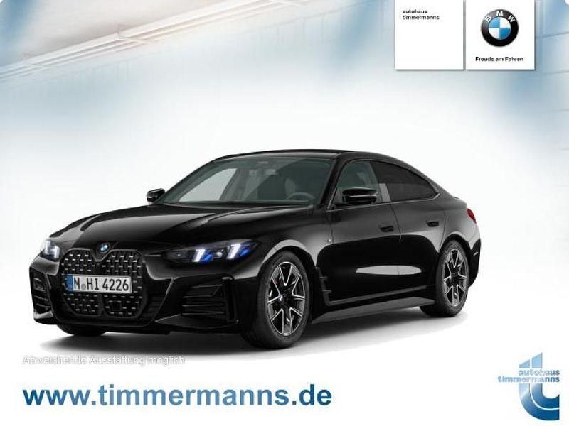 Saphirschwarz (metallic) Gebraucht 2025 BMW 430 Sport Line Coupé | 57.990 € (Teuer) - Bild 1/4