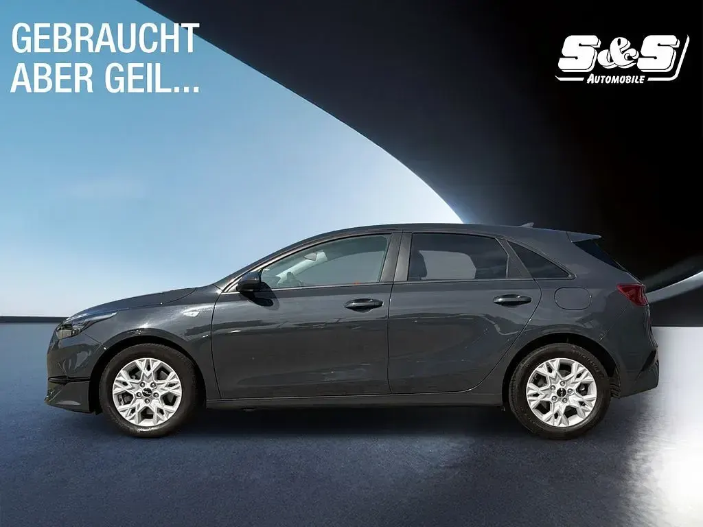 Gebraucht Kia Ceed Vision 101 PS (74 kW) 2023 Grau Kleinwagen