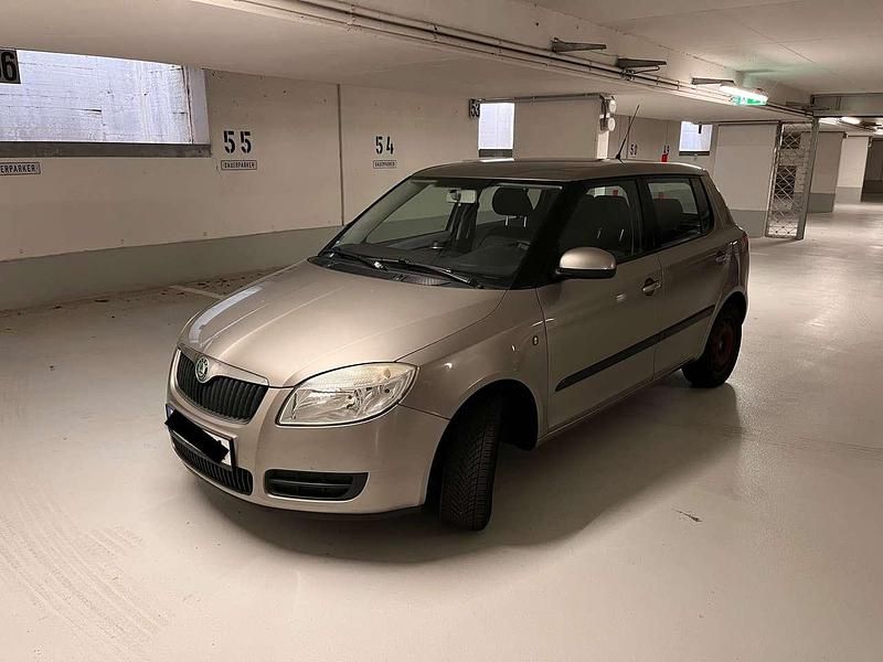 Beige Gebraucht 2007 Skoda Fabia Elegance Kleinwagen | 4.500 € (Teuer) - Bild 1/4