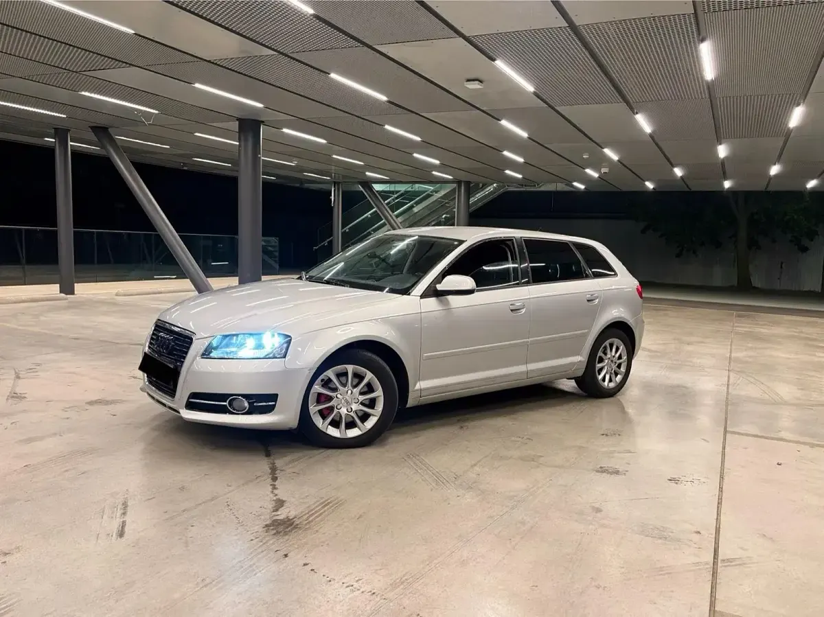 Gebraucht Audi A3 Ambition 125 PS (91 kW) 2011 Silber Kleinwagen