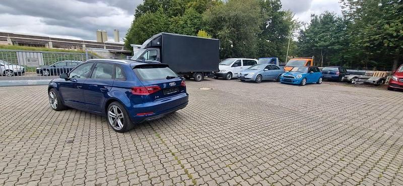 Gebraucht Audi A3 Ambition 110 PS (80 kW) 2015 Blau Limousine
