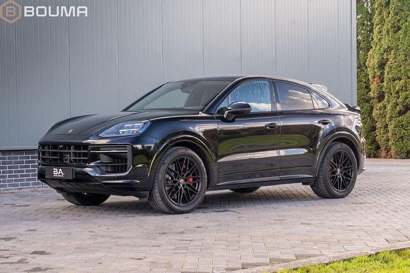 Schwarz Gebraucht 2025 Porsche Cayenne Coupe Black Edition Coupé | 131.495 € - Bild 1/4