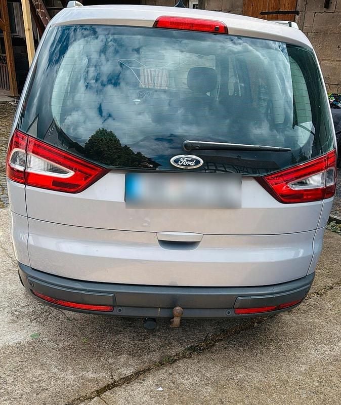 Second-hand Ford Galaxy 2011 Argintiu Monovolum