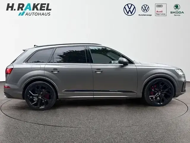 Gebraucht Audi SQ7 Competition 507 PS (372 kW) 2022 Grau SUV