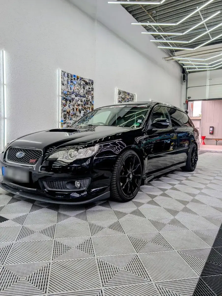 Gebraucht Subaru Legacy GT 360 PS (264 kW) 2008 Schwarz Kombi