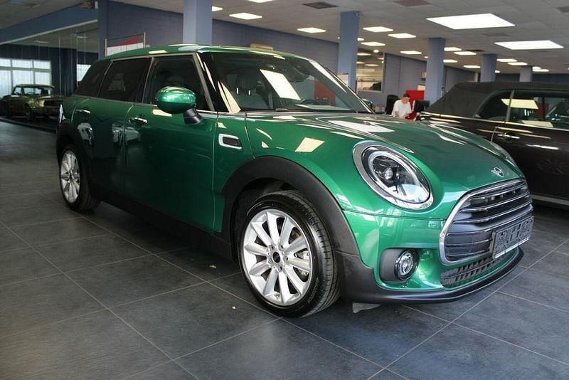 Grün Gebraucht 2022 Mini One Clubman Classic Kombi | 19.980 € (Fairer Preis) - Bild 1/4