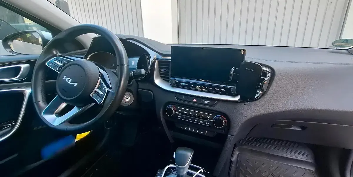 Gebraucht Kia XCeed Vision 140 PS (102 kW) 2024 Silber SUV