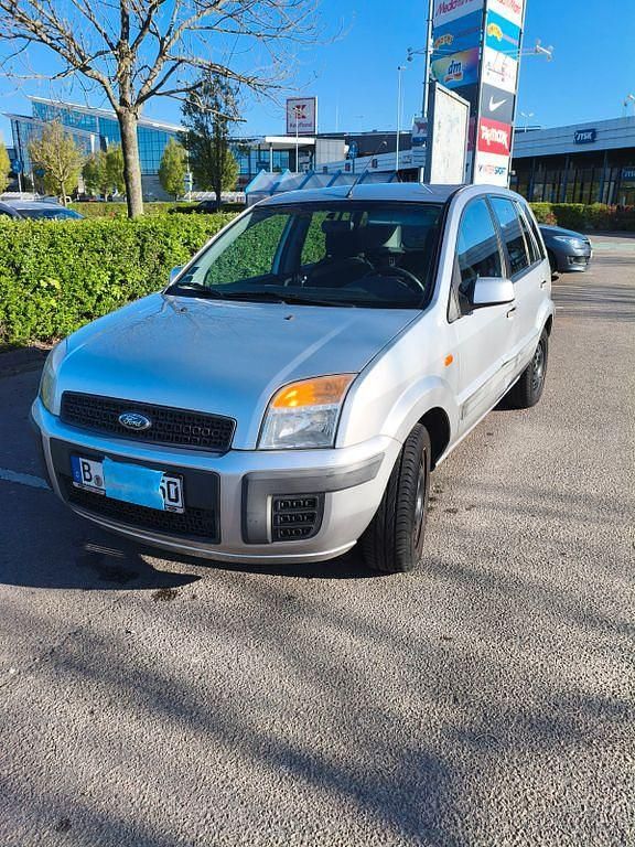 Gebraucht Ford Fusion Ambiente 80 PS (58 kW) 2007 Silber Kleinwagen