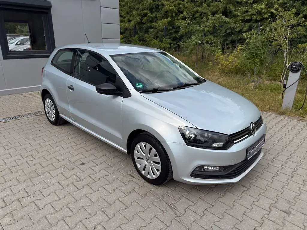 Gebraucht VW Polo Trendline 60 PS (44 kW) 2017 Silber Kleinwagen