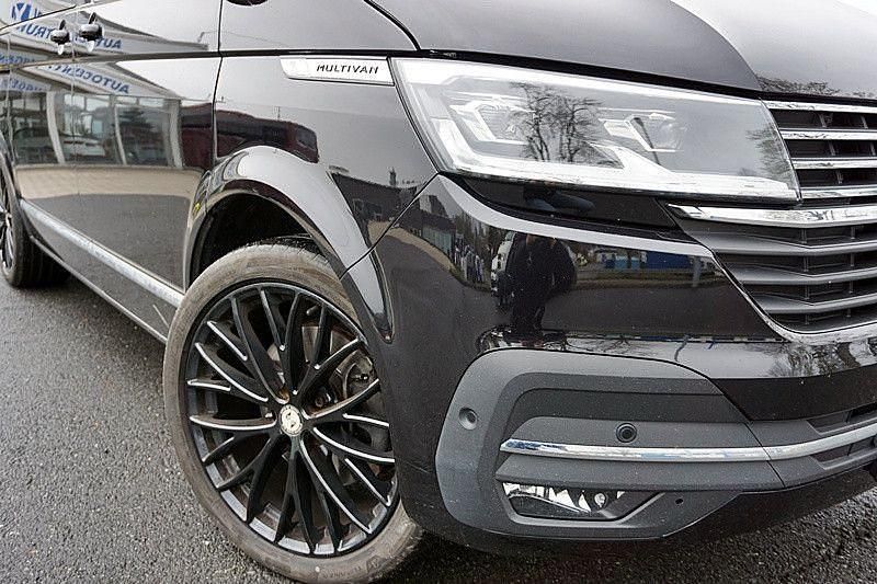 Gebraucht VW Multivan Highline 204 PS (150 kW) 2021 Schwarz Van