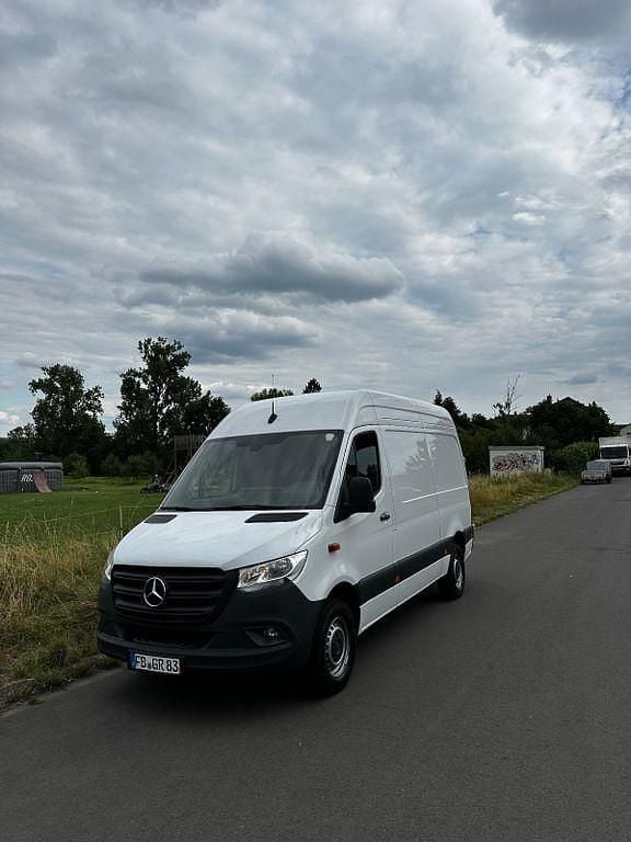 Weiß Gebraucht 2024 Mercedes Sprinter Van | 39.900 € (Etwas zu teuer) - Bild 1/4