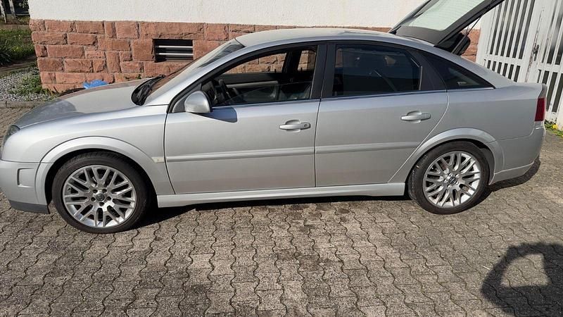Gebraucht Opel Vectra GTS 211 PS (155 kW) 2004 Silber Limousine