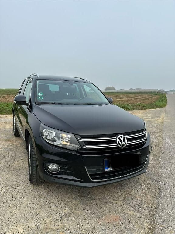 Schwarz Gebraucht 2014 VW Tiguan SUV | 9.300 € (Fairer Preis) - Bild 1/4
