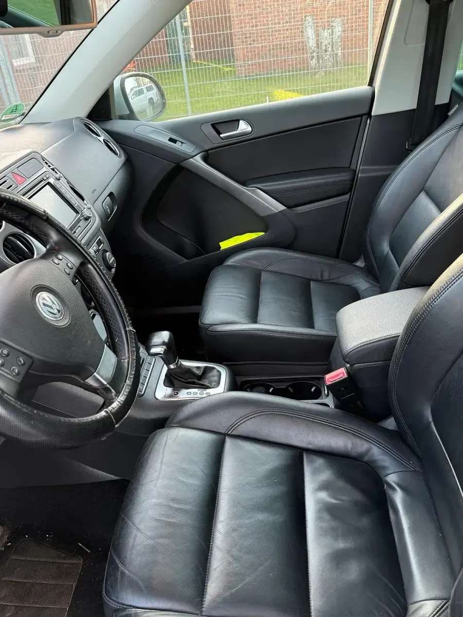 Gebraucht VW Tiguan 200 PS (147 kW) 2009 Silber SUV