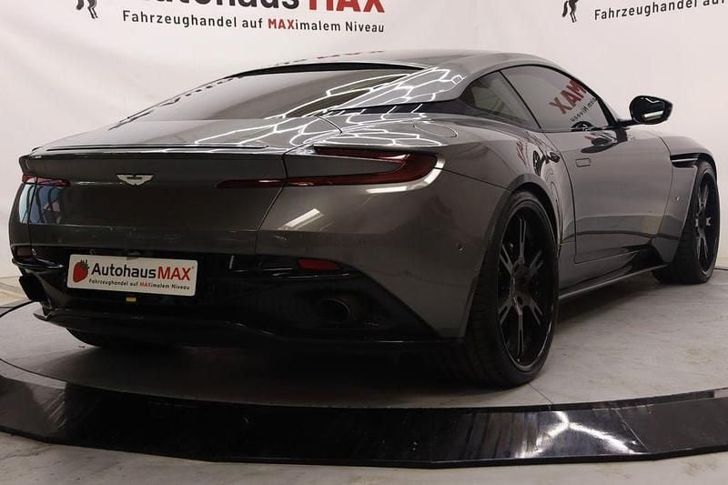 Gebraucht Aston Martin DB11 639 PS (469 kW) 2017 Grau Coupé