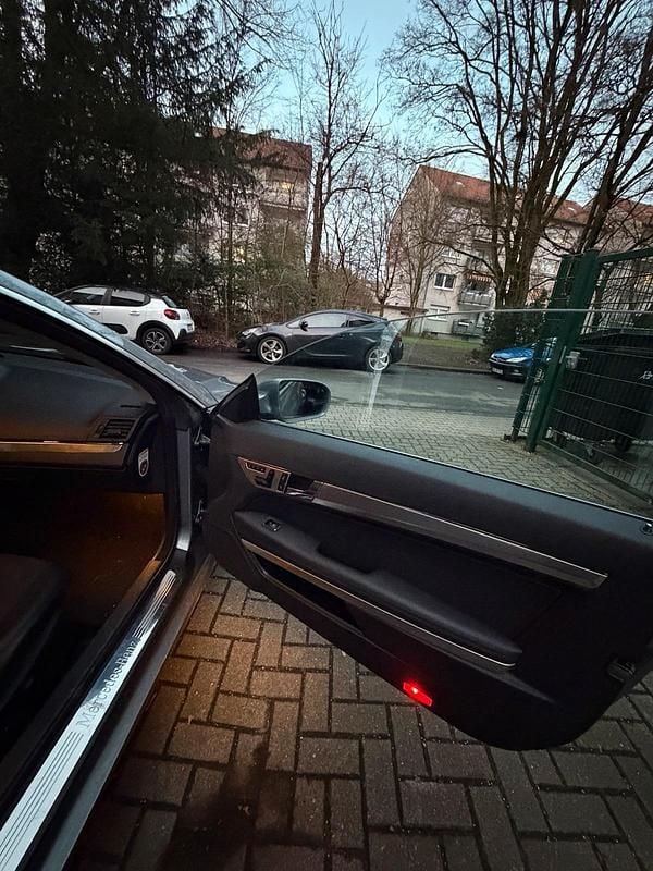 Gebraucht Mercedes E250 204 PS (150 kW) 2009 Silber Coupé