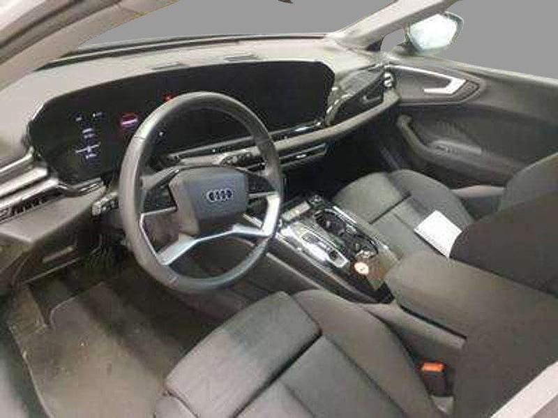 Gebraucht Audi A5 Sport 204 PS (150 kW) 2025 Weiß Kombi