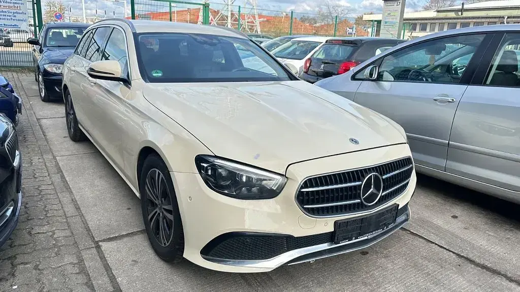 Second-hand Mercedes E220 194 CP (142 kW) 2020 Break