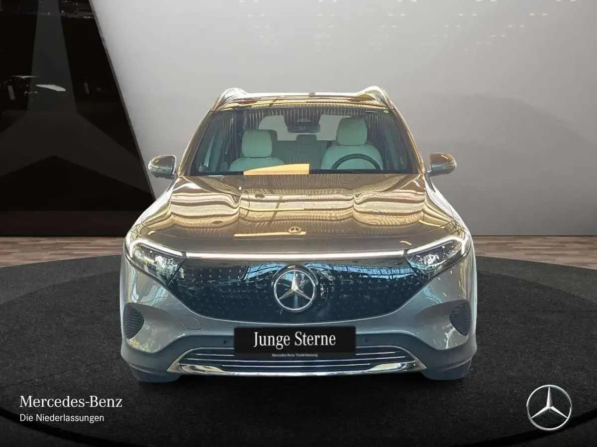 Gebraucht Mercedes EQB250 139 kW (190 PS) 2025 Mountain grau SUV