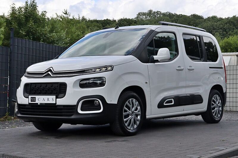 Weiß Gebraucht 2019 Citroën Berlingo Feel Van / Kleinbus | 14.850 € (Guter Preis) - Bild 1/4