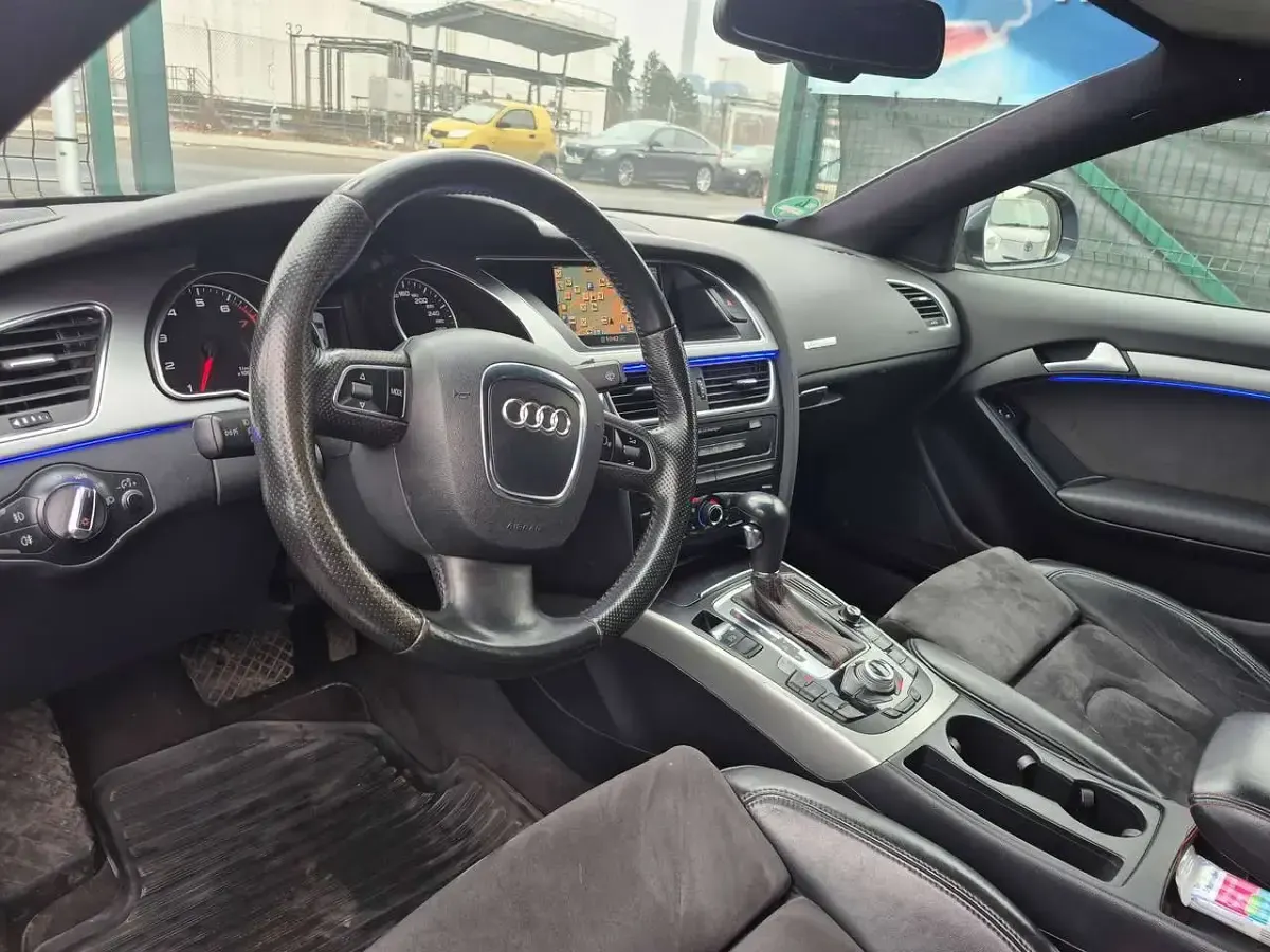 Gebraucht Audi A5 265 PS (194 kW) 2008 Meteorgrau perleffekt Coupé