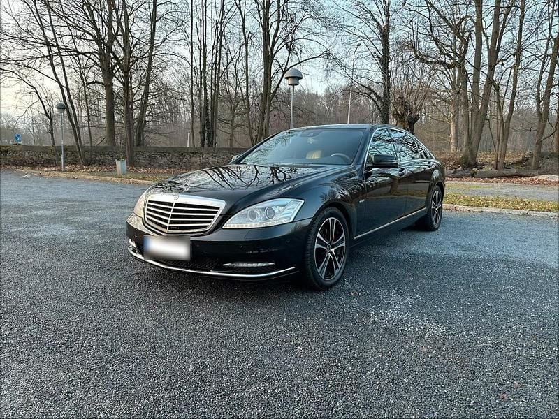 Gebraucht Mercedes S350 258 PS (189 kW) 2011 Schwarz Limousine