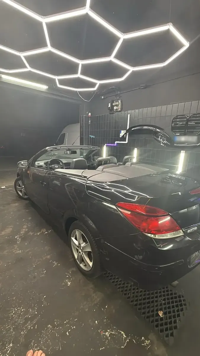 Gebraucht Opel Astra 140 PS (102 kW) 2007 Schwarz Cabrio