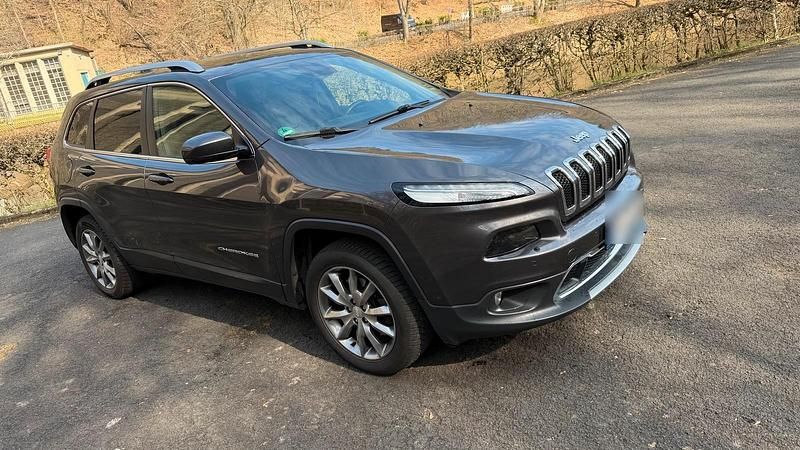 Gebraucht Jeep Cherokee Limited 200 PS (147 kW) 2018 Braun SUV