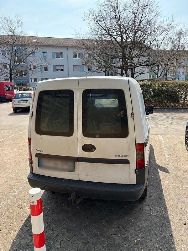 Gebraucht Opel Combo 75 PS (55 kW) 2005 Weiß Van / Kleinbus