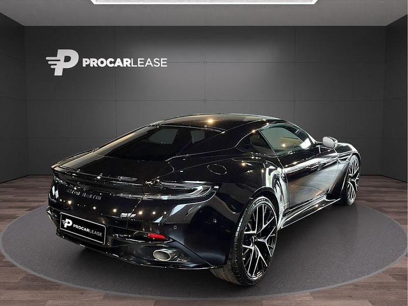 Gebraucht Aston Martin DB12 680 PS (500 kW) 2025 Schwarz