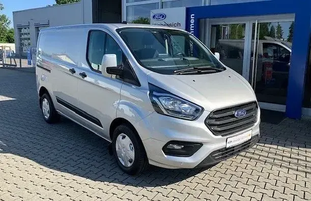 Gebraucht Ford Transit Custom Trend 131 PS (96 kW) 2022 Polarsilber metallic Van / Kleinbus