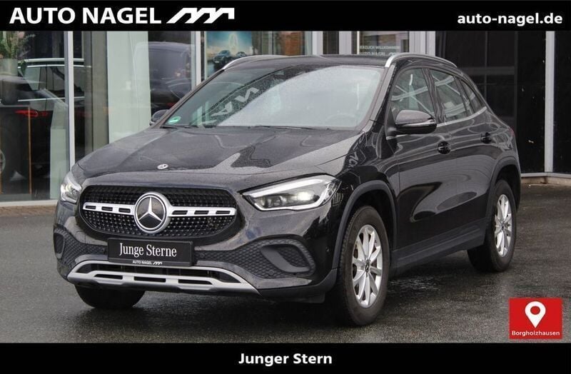 Schwarz Gebraucht 2022 Mercedes GLA250 Style SUV | 29.950 € (Superpreis) - Bild 1/4
