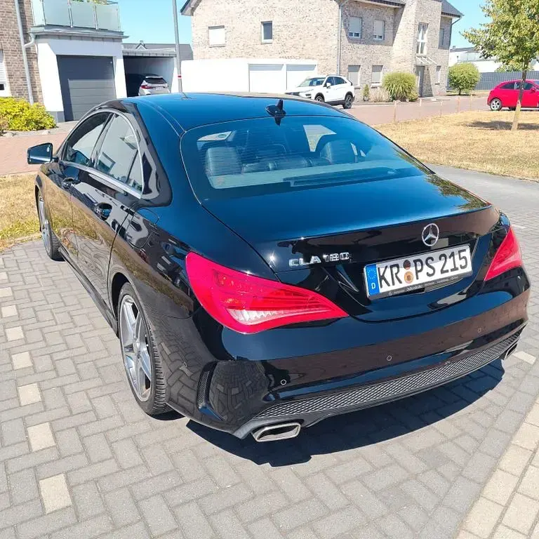 Gebraucht Mercedes CLA180 AMG line 122 PS (89 kW) 2015 Schwarz Coupé