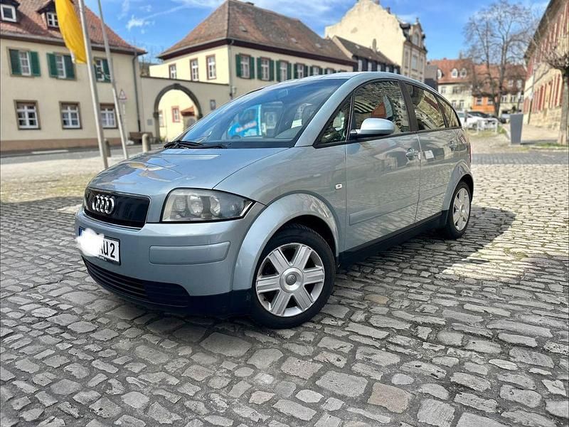 Second-hand Audi A2 Advanced Plus 75 CP (55 kW) 2002 Albastru Hatchback