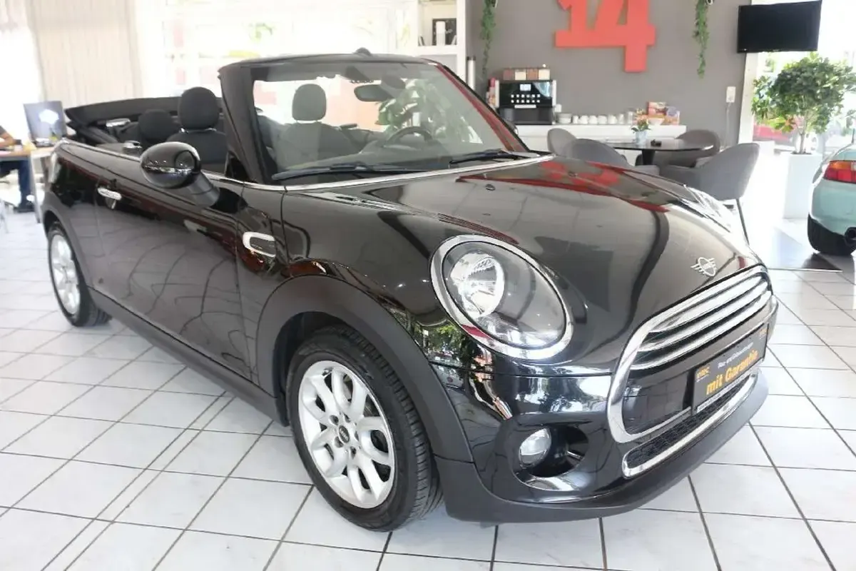 Gebraucht Mini Cooper Cabriolet 136 PS (100 kW) 2019 Schwarz Cabrio