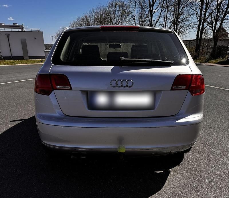 Gebraucht Audi A3 Attraction 105 PS (77 kW) 2008 Silber Kleinwagen