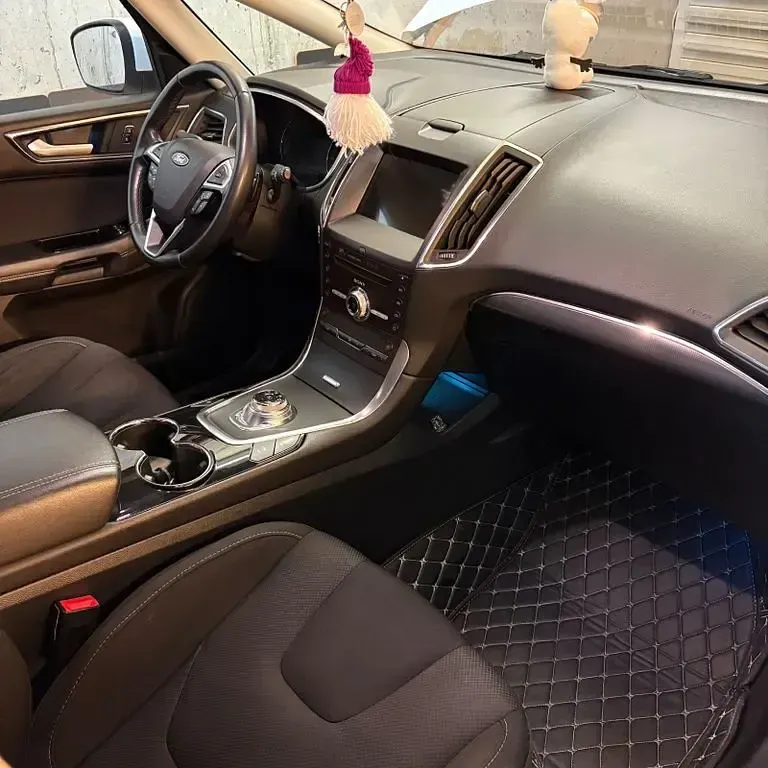 Gebraucht Ford S-MAX Titanium 150 PS (110 kW) 2018 Weiß Van / Kleinbus