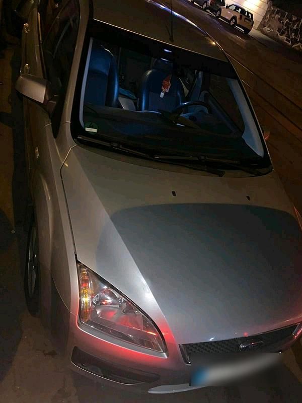 Usata Ford Focus 102 CV (75 kW) 2006 Grigio Berlina