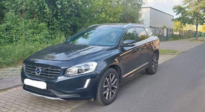 Blau Gebraucht 2017 Volvo XC60 Summum SUV | 17.700 € (Superpreis) - Bild 1/4