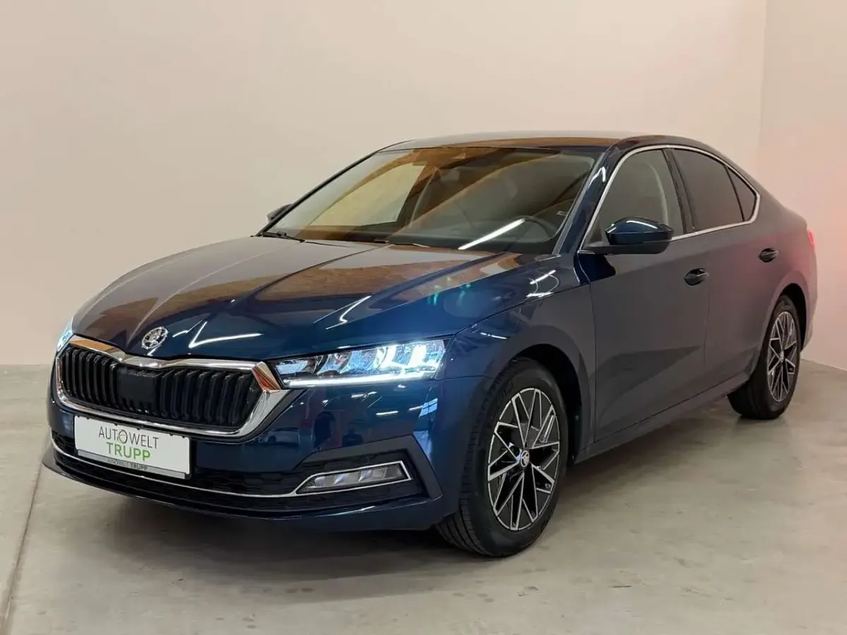 Gebraucht Skoda Octavia Style 150 PS (110 kW) 2023 Blau Limousine