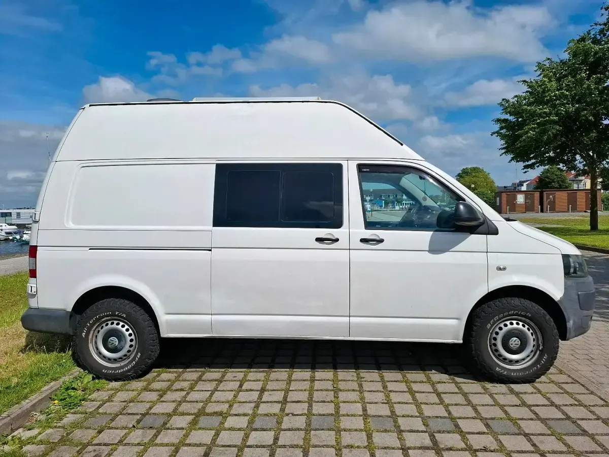 Gebraucht VW Multivan 140 PS (102 kW) 2010 Weiß Van / Kleinbus