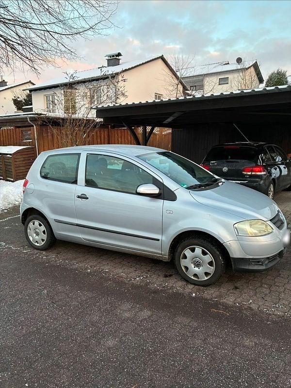 Gebraucht VW Fox 54 PS (39 kW) 2007 Silber Kleinwagen