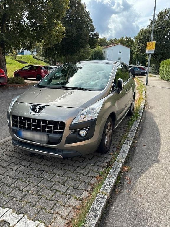 Gebraucht Peugeot 3008 Active 156 PS (114 kW) 2012 Grau Kombi